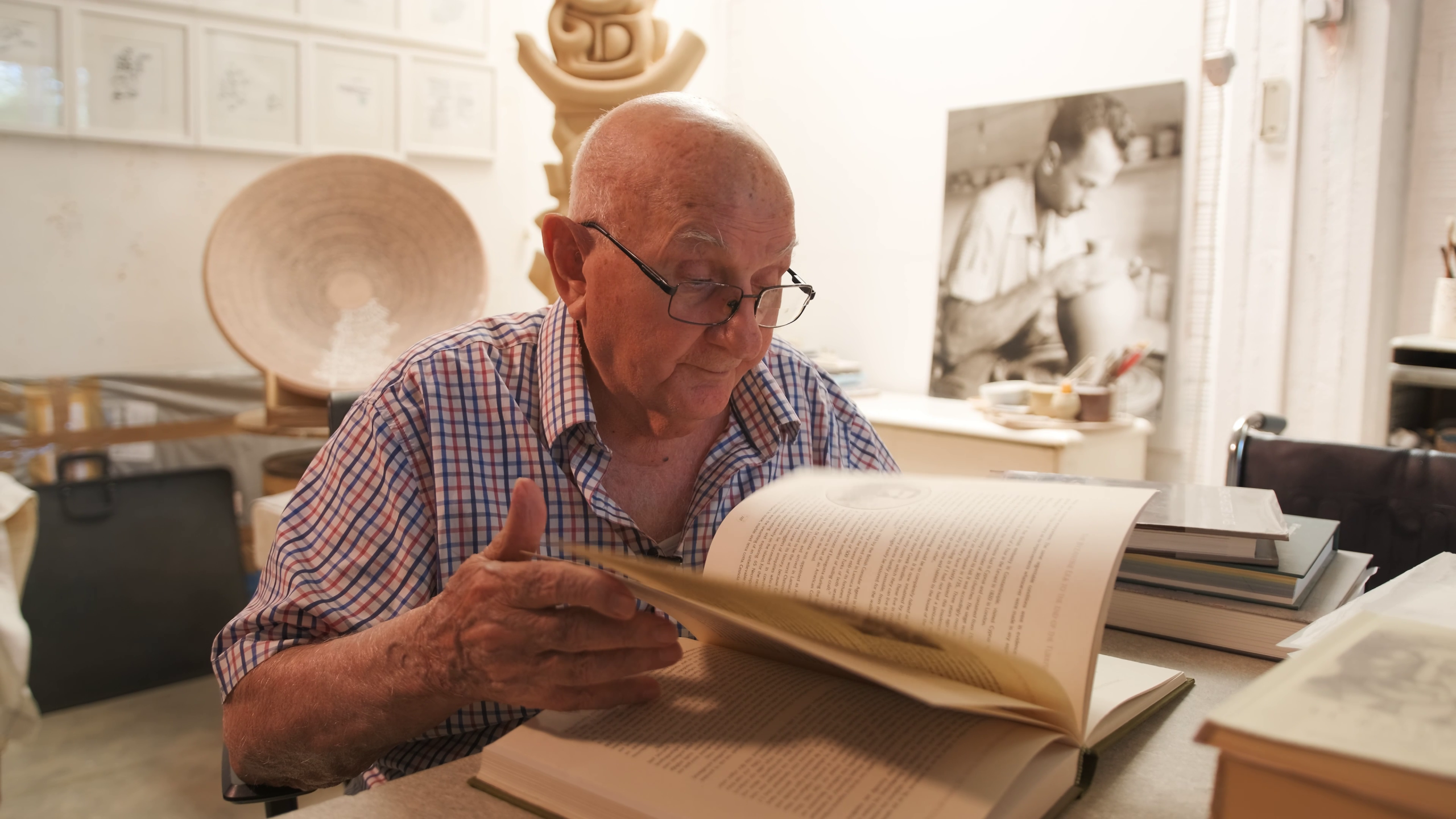 Ceramics artist – Valentinos Charalambous